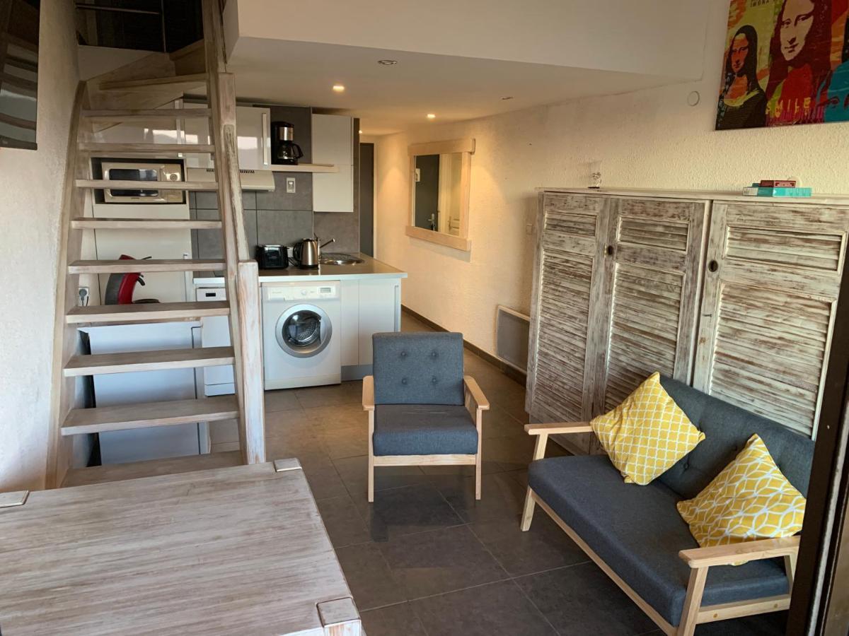 Superbe Duplex 35M2 Vue Mer Avec Piscine Борм-ле-Мимоза Екстериор снимка