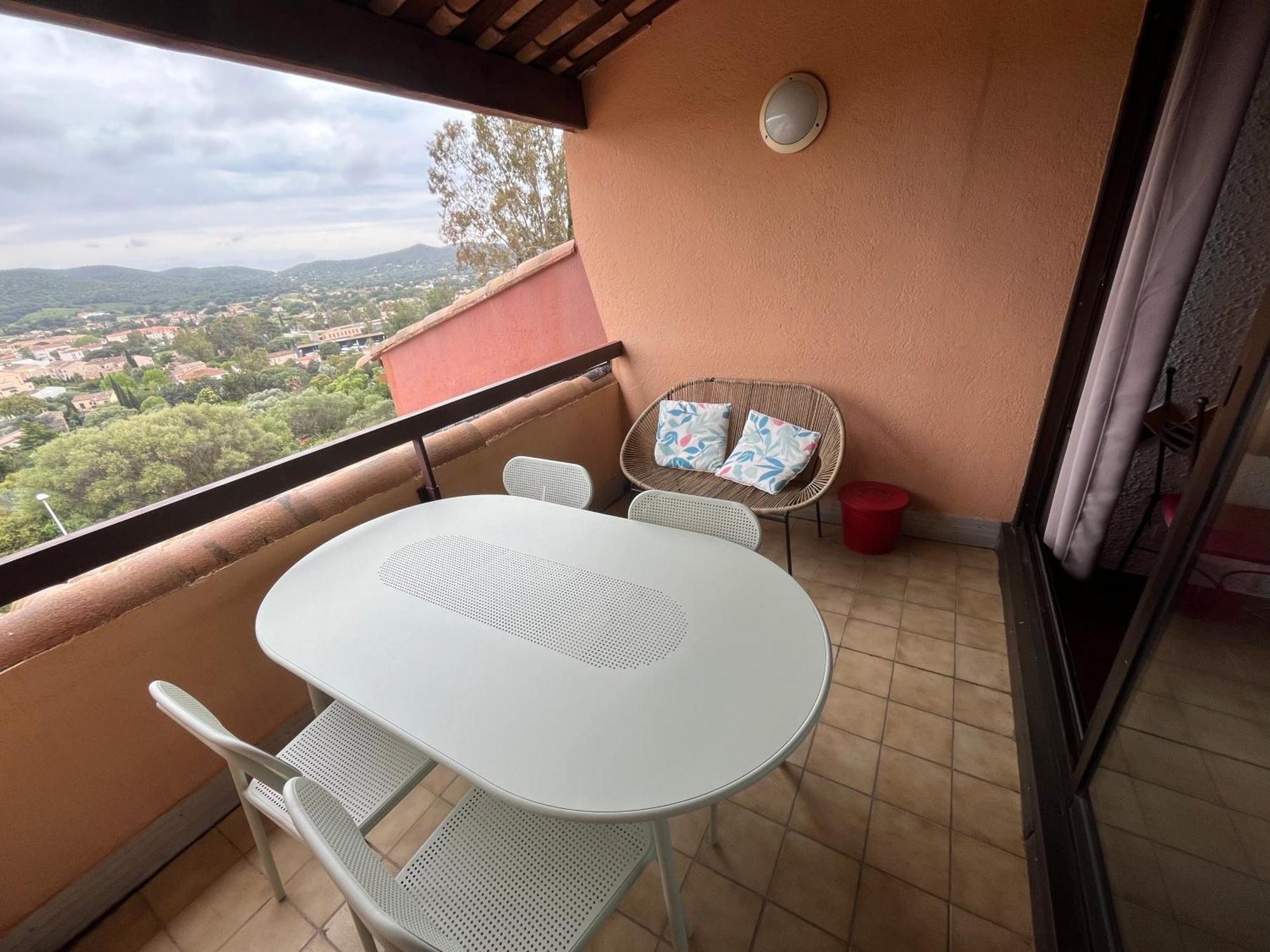 Superbe Duplex 35M2 Vue Mer Avec Piscine Борм-ле-Мимоза Екстериор снимка